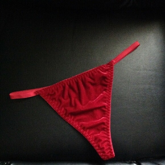 New Movie Star Mrs. Santa Chemise and Thong Panty Large - Picture 4 of 6